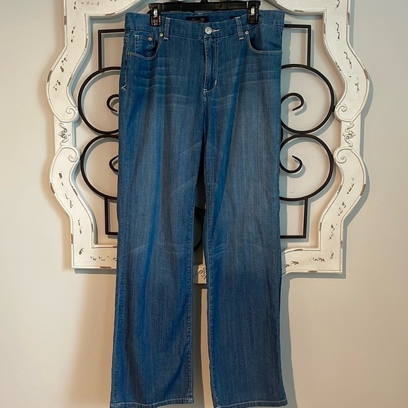 SEVEN7 BOOT CUT RELAXED FIT JEANS SIZE 14 - Picture 1 of 11